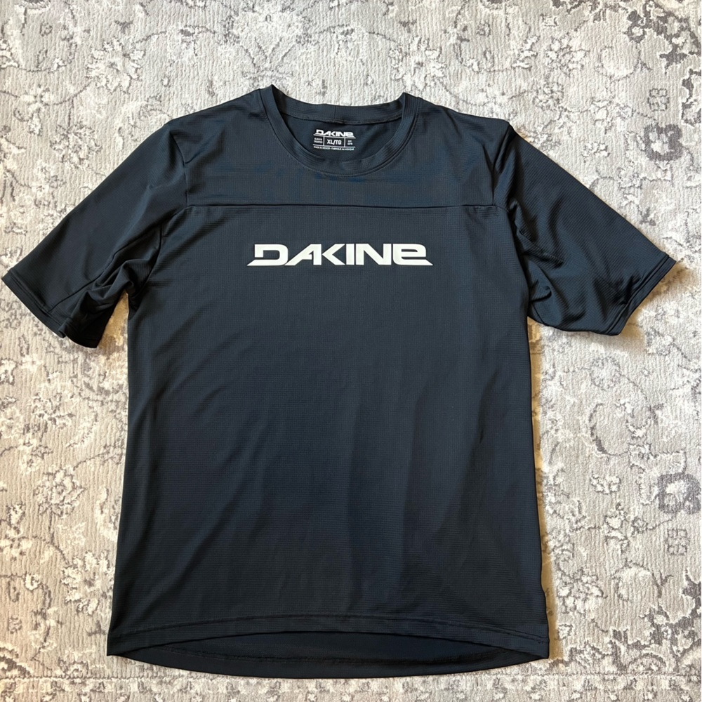 New Dakine Men’s Bike Jersey short sleeve